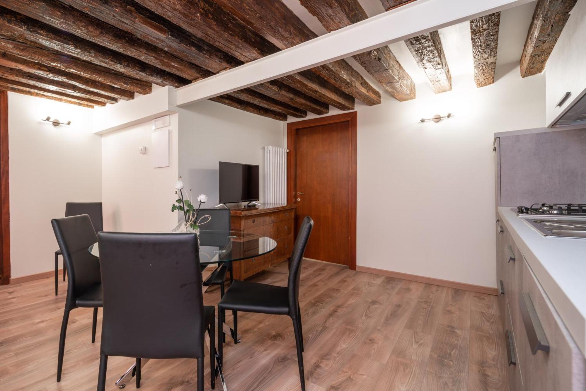 Venice Palace Tintoretto By Wonderful Italy Room photo